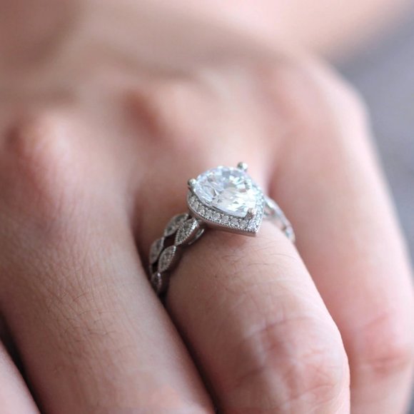 NEW Teardrop Halo Diamond Sterling Silver Ring Set - Picture 4 of 6